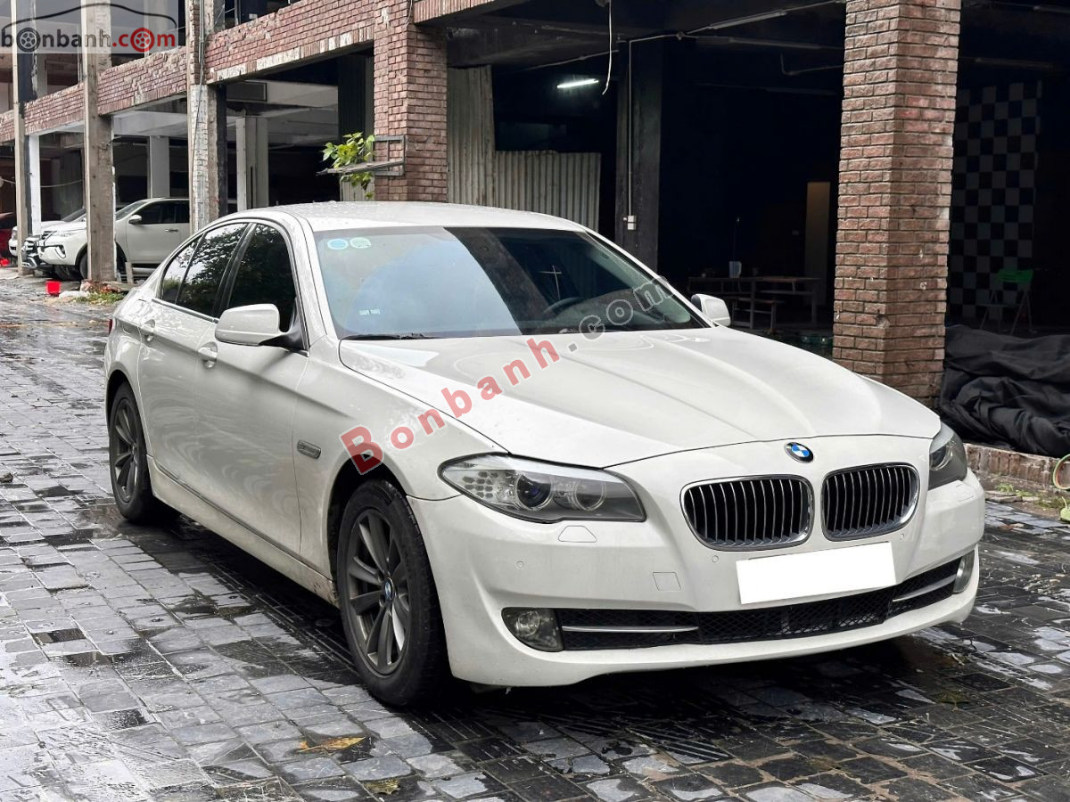 BMW 5 Series 523i 2011