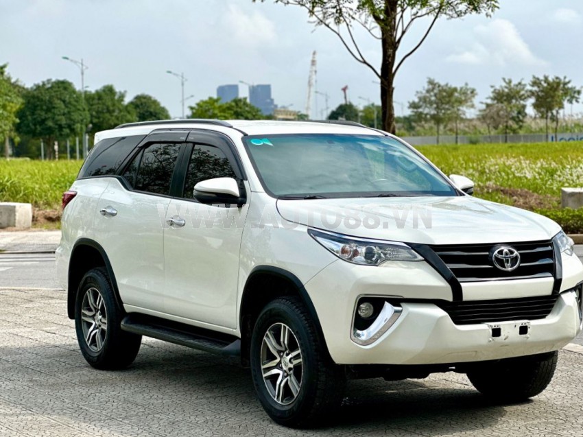 Toyota Fortuner 2.7V 4x2 AT 2018