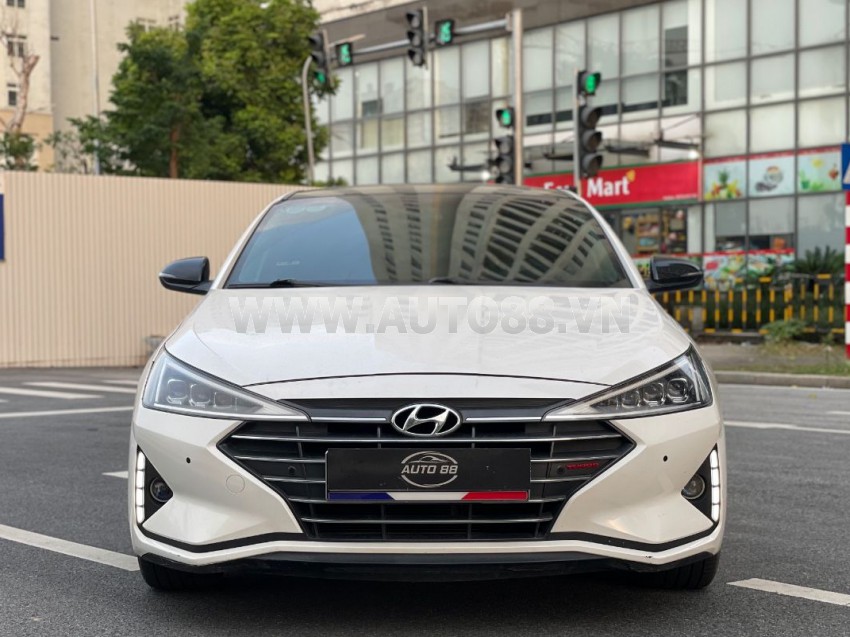 Hyundai Elantra 2.0 AT 2020