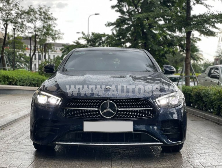 Mercedes Benz E300 AMG 2021